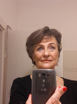 �gnes, 70 �ves t�rskeres� n�, Dunakeszi