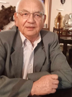 Alexander, 73 �ves t�rskeres� f�rfi, Beszterceb�nya