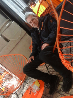 Istv�n, 72 �ves t�rskeres� f�rfi, Budapest