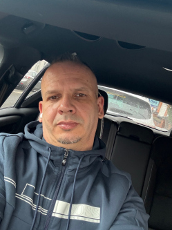 Krisztian, 43 �ves t�rskeres� f�rfi, Eur�pa (egy�b)