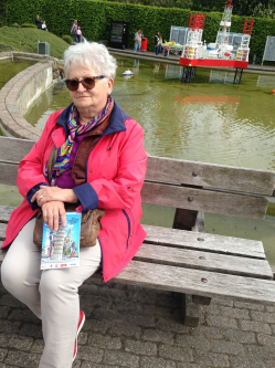 Veronika, 79 �ves t�rskeres� n�, Tapolca