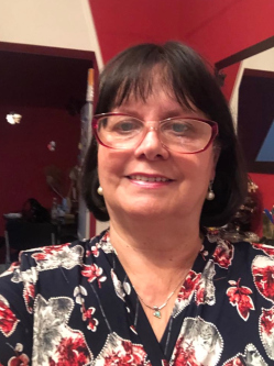 Erika, 70 �ves t�rskeres� n�, Gy�r