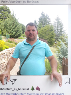 Tibi, 52 �ves t�rskeres� f�rfi, Balatonf�red