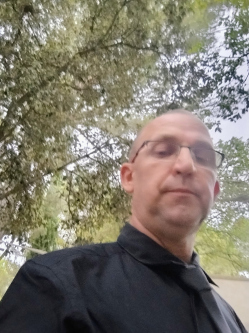 Janos, 49 �ves t�rskeres� f�rfi, Provence-Alpes-Cote d Azur