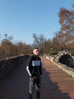 Csaba, 25 �ves t�rskeres� f�rfi, S�rospatak