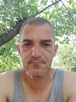 G�bor, 42 �ves t�rskeres� f�rfi, Kiskunhalas