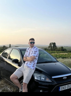 Norbi, 23 �ves t�rskeres� f�rfi, Etyek
