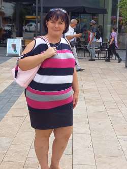 �gi, 45 �ves t�rskeres� n�, Szolnok