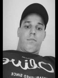 Attila, 32 �ves t�rskeres� f�rfi, Nagyszombat