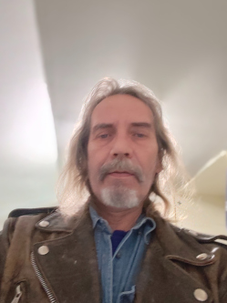 Ricsi, 54 �ves sz�dligeti t�rskeres� f�rfi