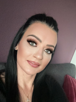 Maria Kassandra, 45 �ves t�rskeres� n�, Solothurn