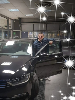 Attila, 42 �ves t�rskeres� f�rfi, Benk