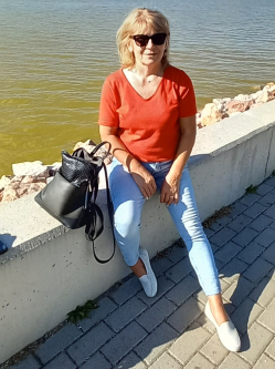 Helena, 66 �ves t�rskeres� n�, Pusztaszabolcs