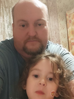 G�bor, 47 �ves t�rskeres� f�rfi, Gyulaj