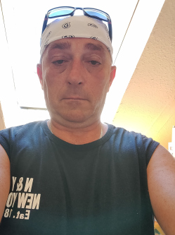 Róbert, 59 éves társkereső férfi, Veszprém