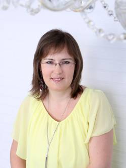 Szilvia, 43 �ves t�rskeres� n�, Kiskunf�legyh�za