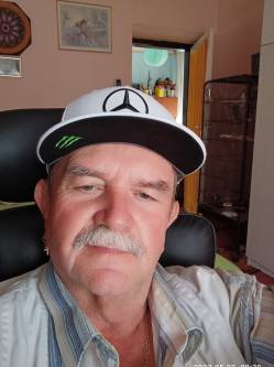 Antal, 62 �ves t�rskeres� f�rfi, Dabas