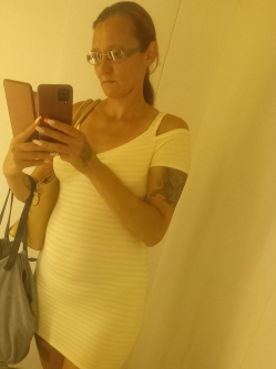 �va, 40 �ves t�rskeres� n�, Debrecen