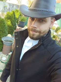 J�zsef, 31 �ves t�rskeres� f�rfi, Balmaz�jv�ros