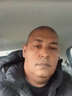 Kriszti�n, 44 �ves t�rskeres� f�rfi, Duna�jv�ros