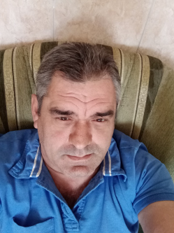 Gabriel, 47 �ves t�rskeres� f�rfi, Beszterceb�nya