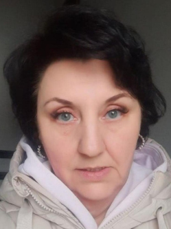 Adrienn, 53 �ves t�rskeres� n�, B�k�scsaba