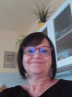�va, 63 �ves t�rskeres� n�, Tiszak�cske