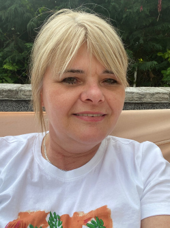 Erzs�bet, 58 �ves hal�sztelki t�rskeres� n�