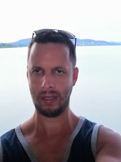 Norbert, 39 �ves t�rskeres� f�rfi, �rimagyar�sd
