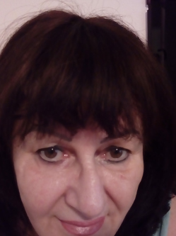 �gnes, 64 �ves t�rskeres� n�, Buda�rs