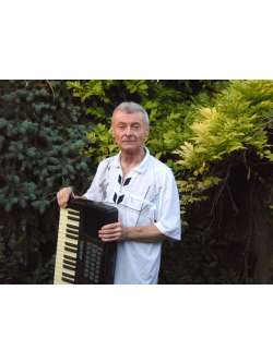 S�ndor, 70 �ves t�rskeres� f�rfi, Mindszent
