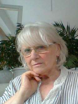 Erzs�bet, 78 �ves t�rskeres� n�, G�rdony