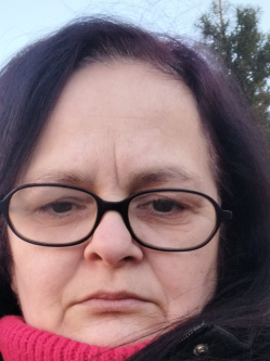 Ilona, 53 �ves t�rskeres� n�, N�dudvar
