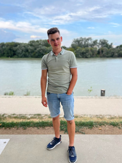 Lajos, 21 �ves t�rskeres� f�rfi, Mogyor�d