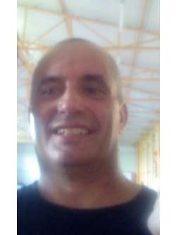 L�szl�, 52 �ves t�rskeres� f�rfi, Zs�mb�k